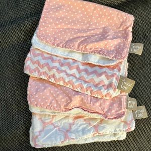 NWOT Trend Lab burp cloth bundle